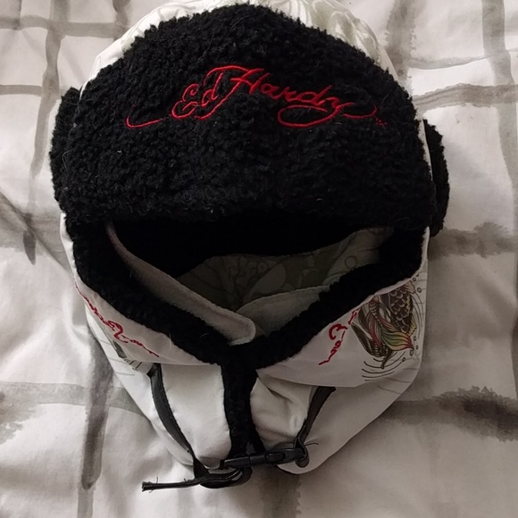 ***SOLD on mercari***Winter hat - Picture 2 of 4